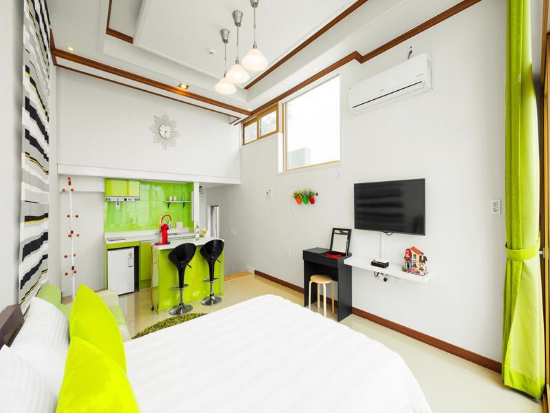 Sea & Pine Pension Namhae Esterno foto